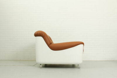 Space Age Fiberglass Lounge Chair in cognac leather, 1970s - Image 6