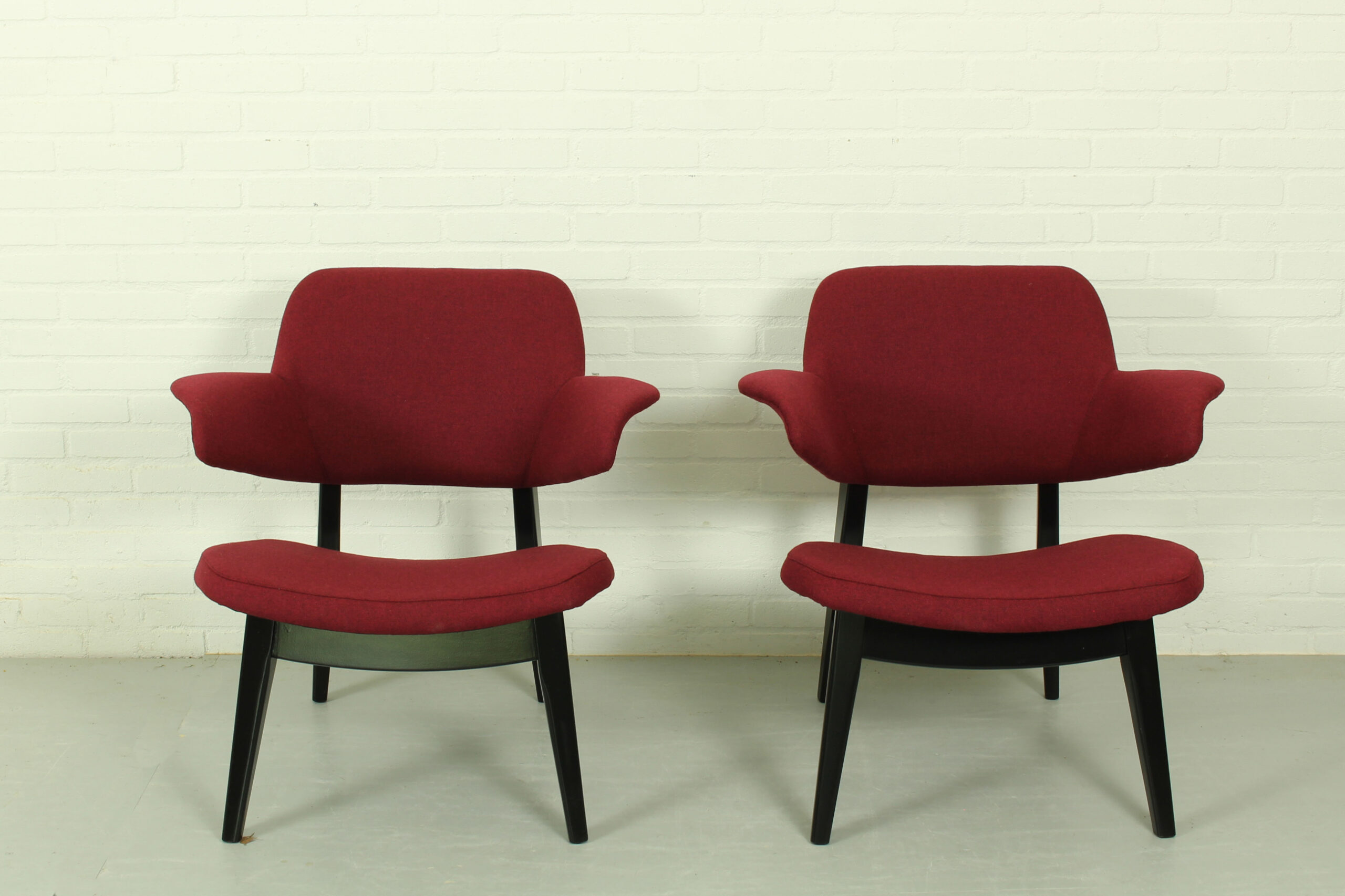 Pair of Lounge Armchairs by Louis van Teeffelen for Wébé – Dutch Mid-Century Modern (1960s) - Image 11