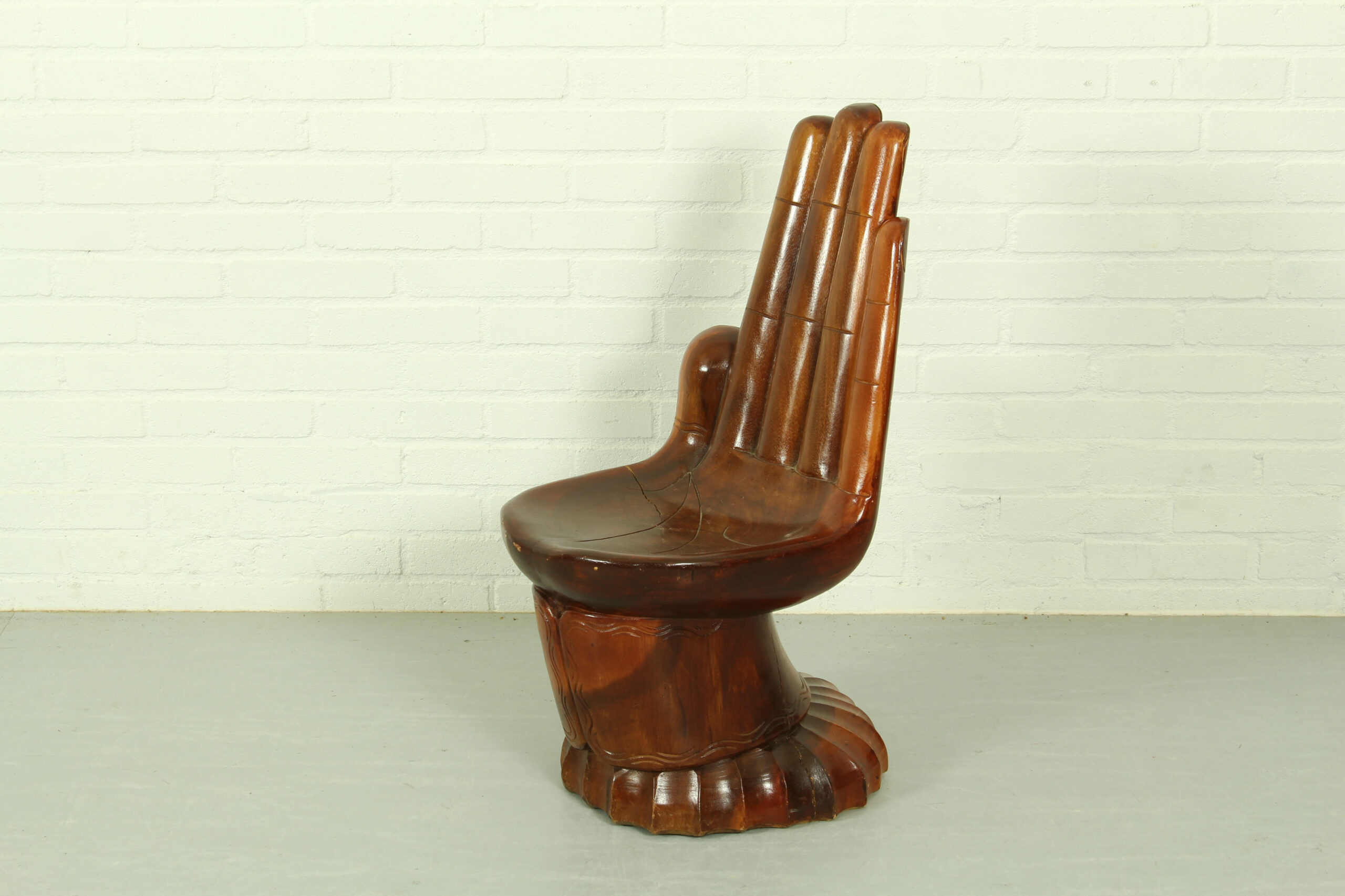 Hand Chair Surrealist Sculptural Seat (1970s Style) - Image 2