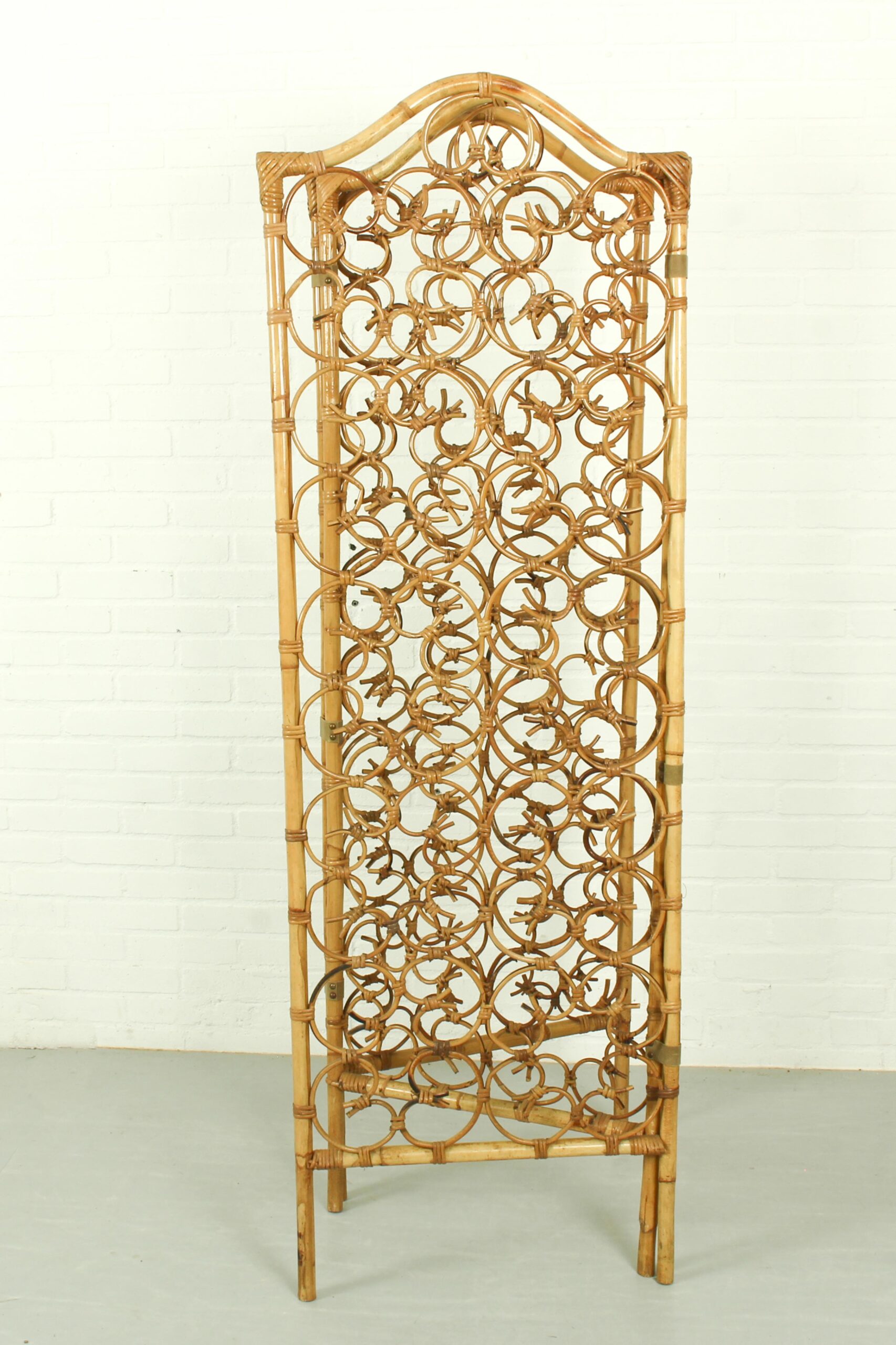 Vintage Rattan Room Divider – Ornate Folding Screen (1970s) - Image 4