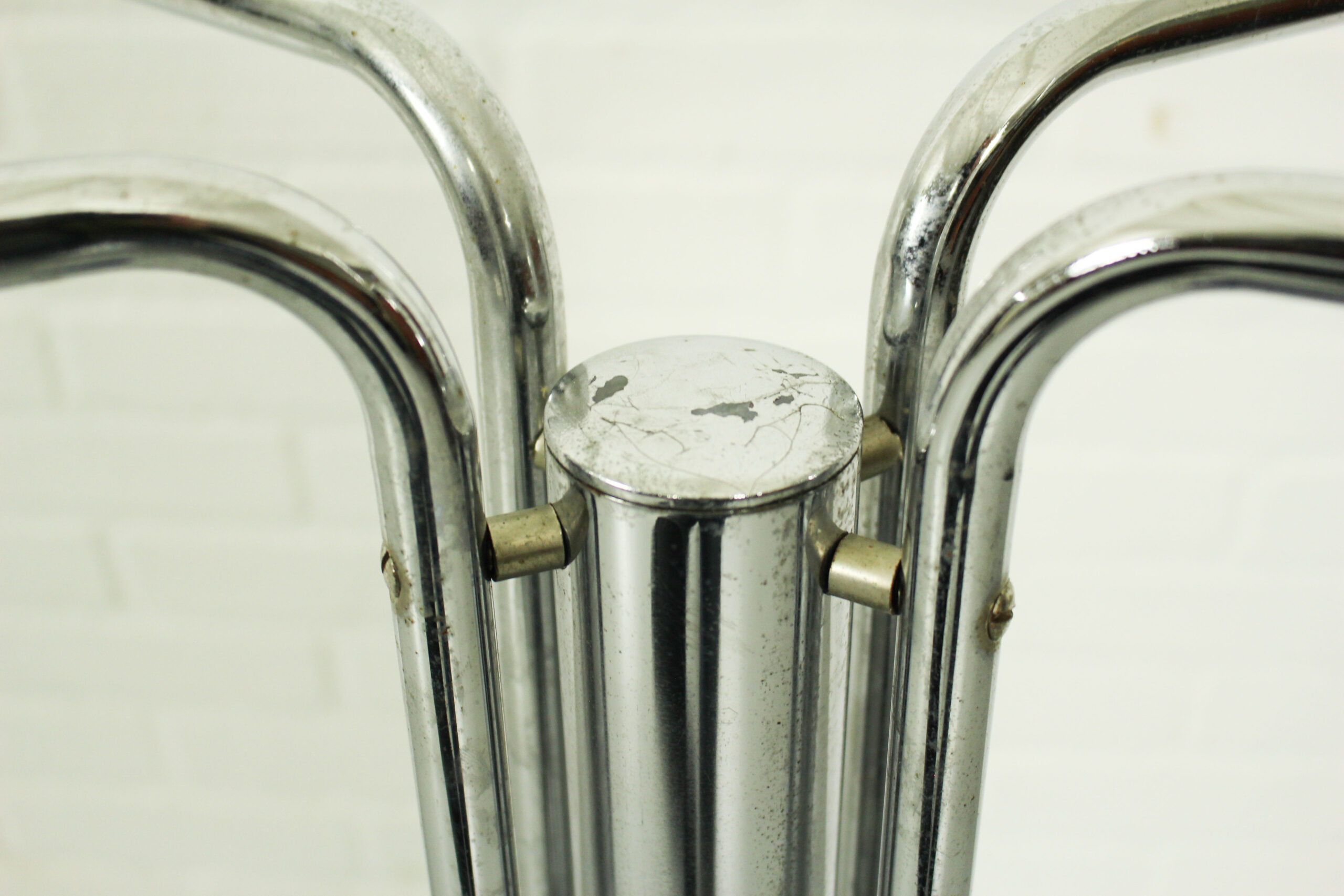 Vintage Chrome Plated Console Table with Glass Top – 1970s Modernist Design - Image 9