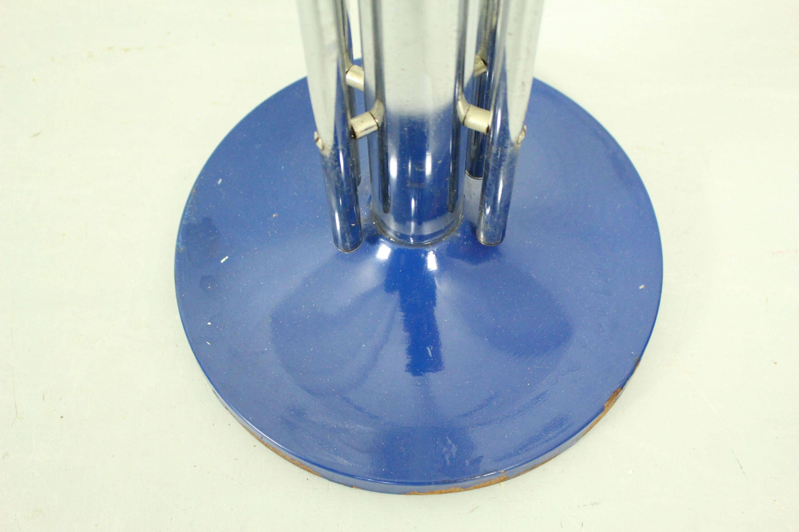 Vintage Chrome Plated Console Table with Glass Top – 1970s Modernist Design - Image 8