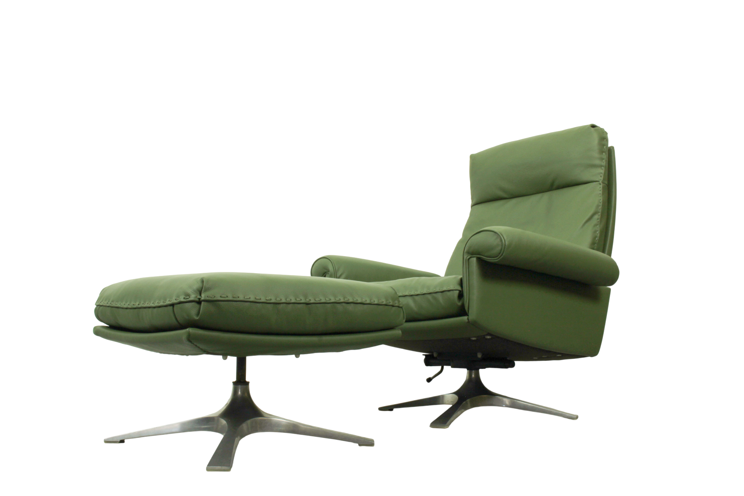 De Sede DS-31 High-Back Lounge Chair & Ottoman, 1970s