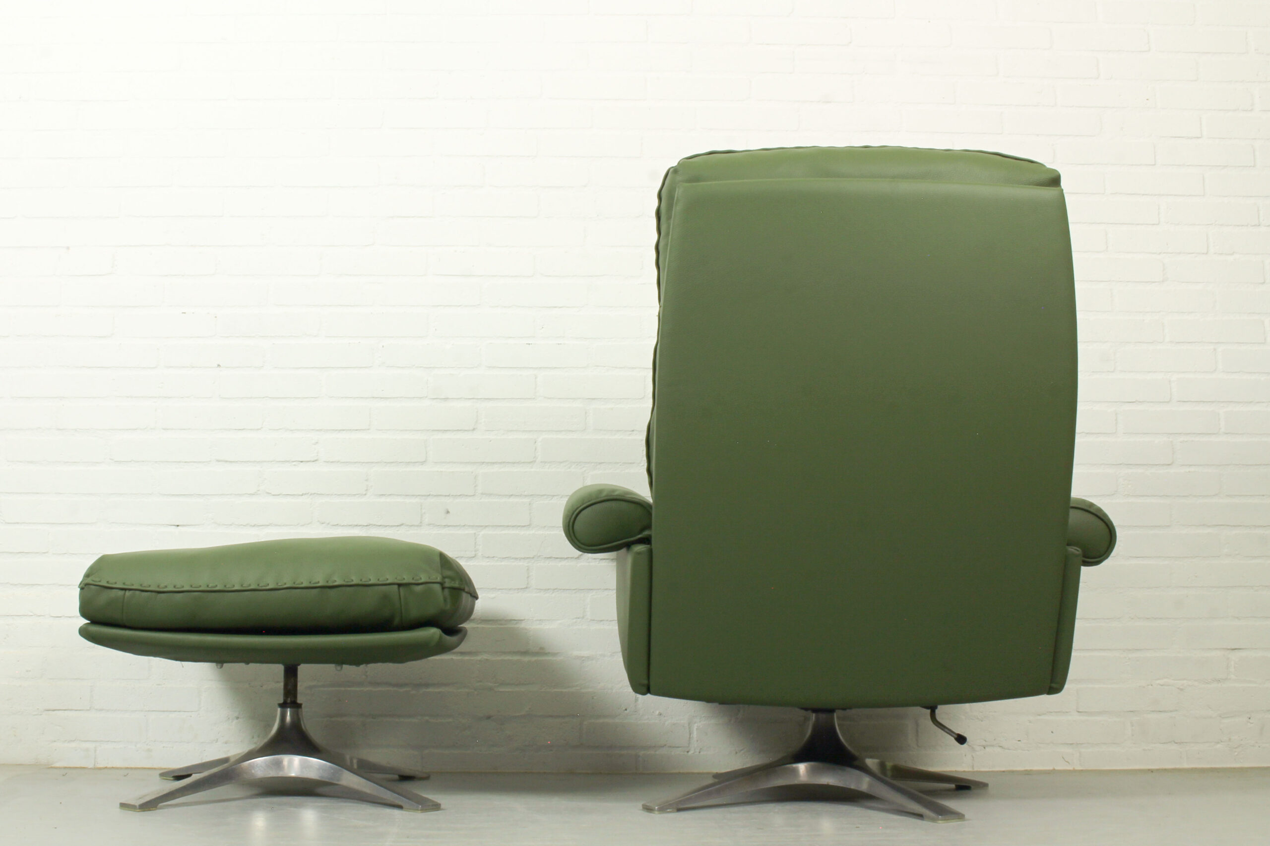De Sede DS-31 High-Back Lounge Chair & Ottoman, 1970s - Image 13