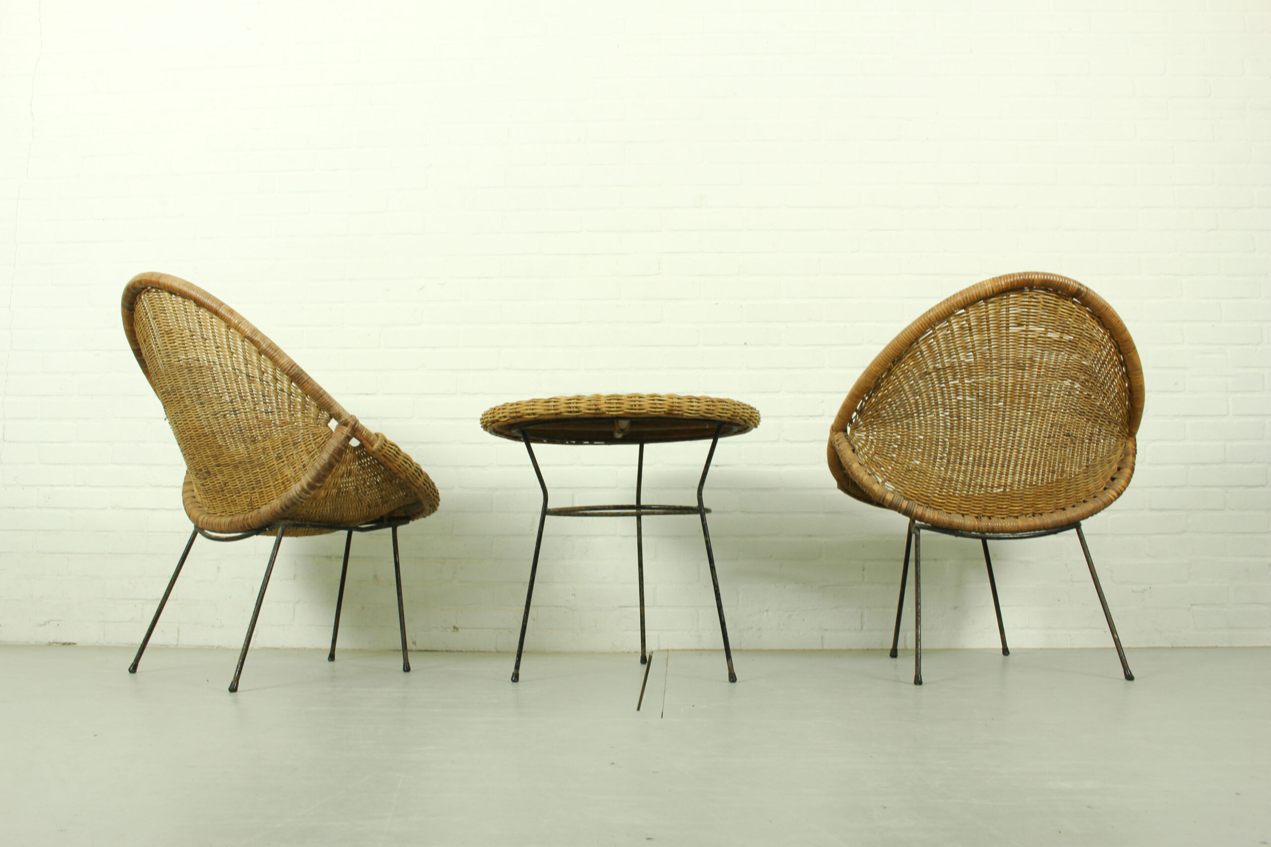 1950s Italian Rattan Basket Chairs & Matching Bistro Table Set - Image 6