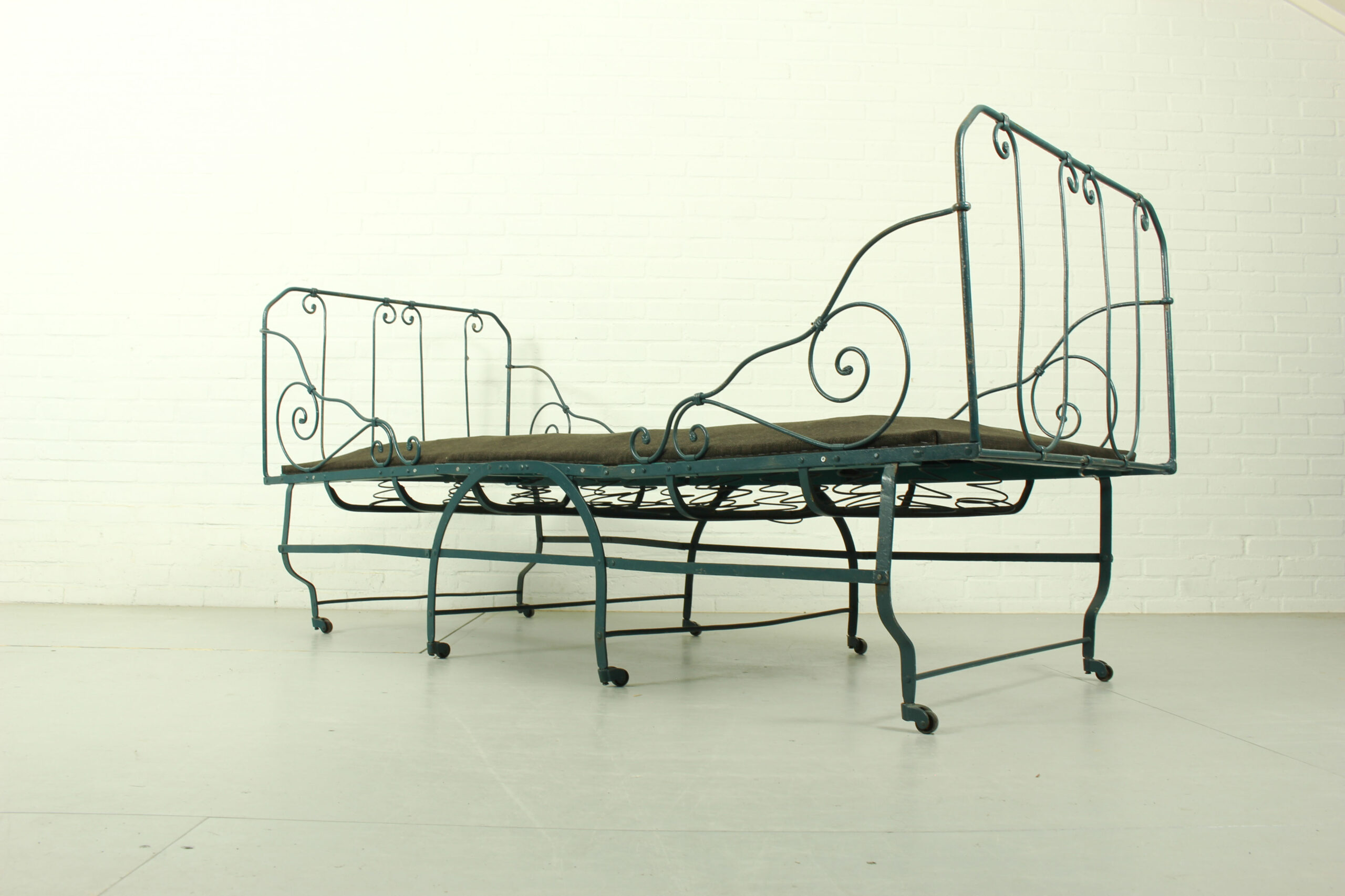 Foldable Metal Daybed with New Webbing and Upholstery - Image 4