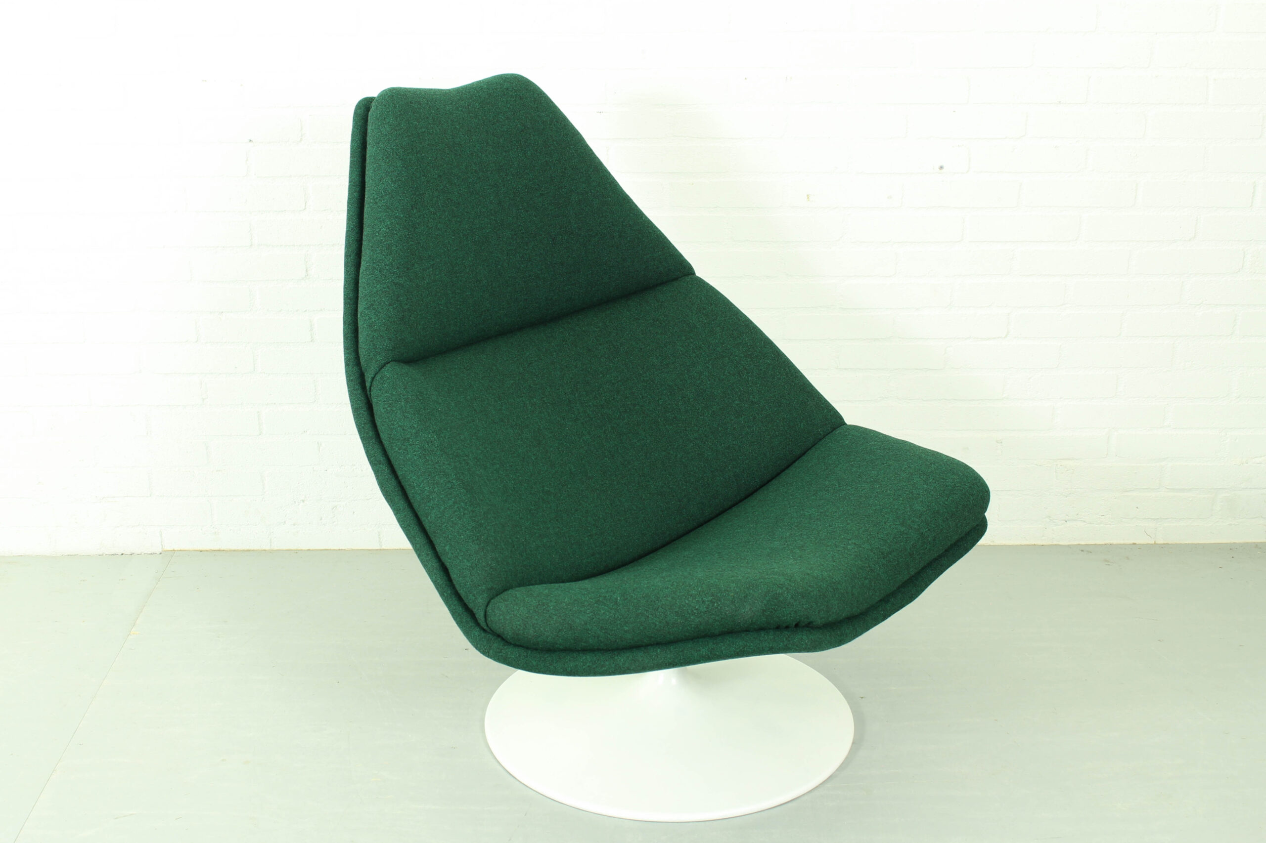 Artifort F510 Lounge Chair by Geoffrey Harcourt - Image 2