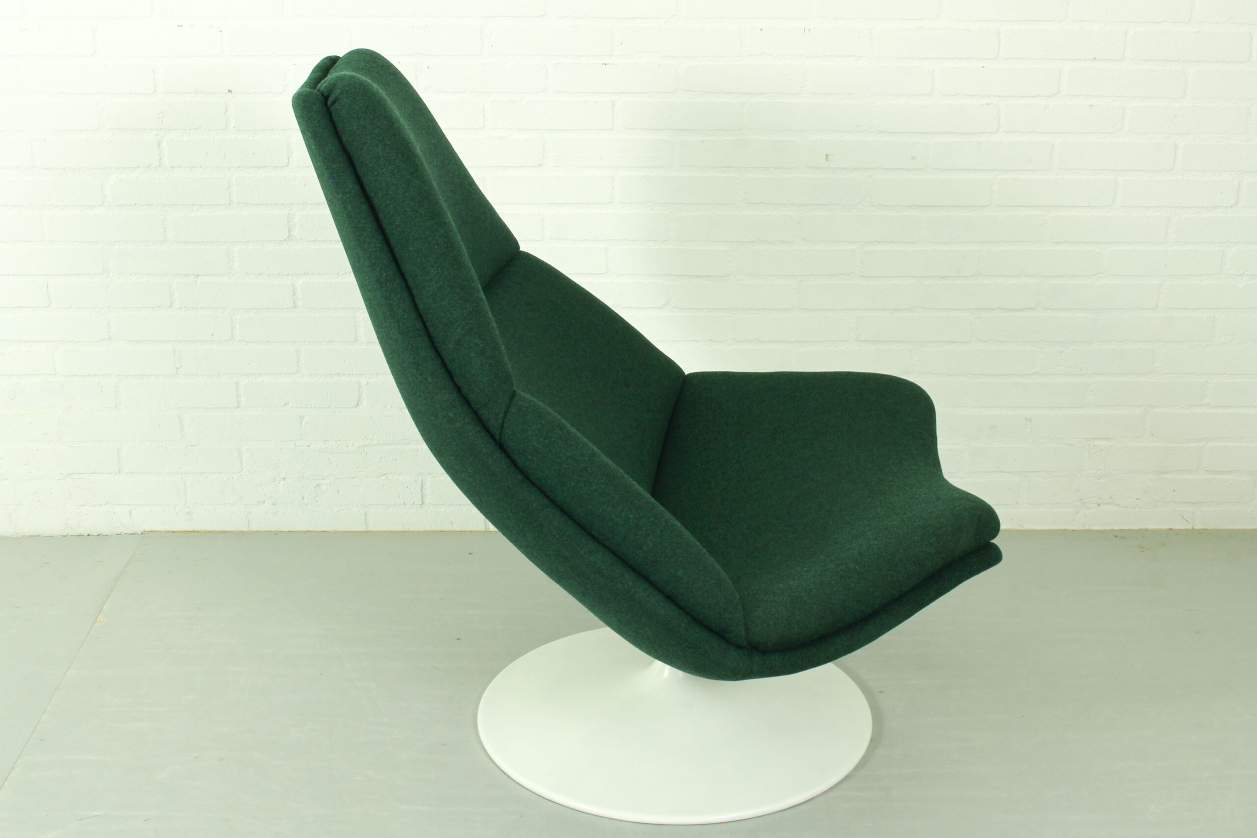 Artifort F510 Lounge Chair by Geoffrey Harcourt - Image 10